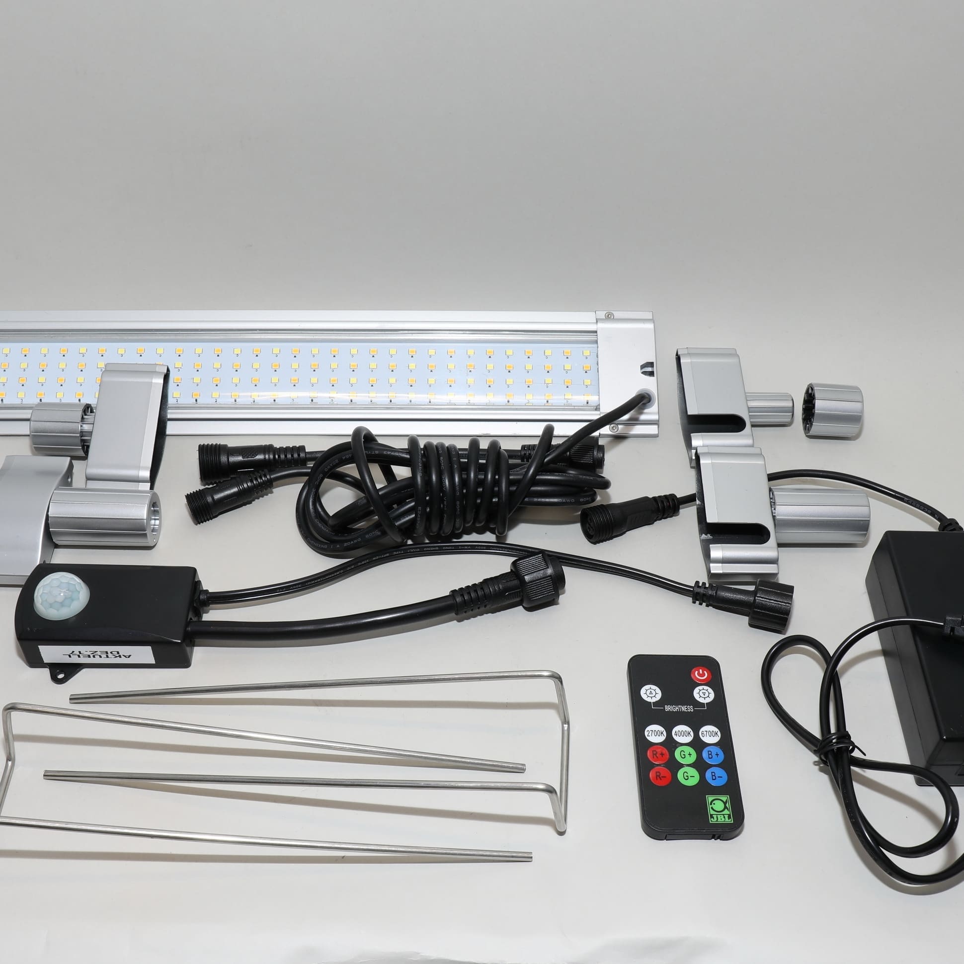 JBL LED Solar Natur 22 W x 438mm L JBL LED Solar Natur - Image 1