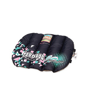 main-262.jpg Touchdog Focus and Vivid Black 90*62 cm - Image 1