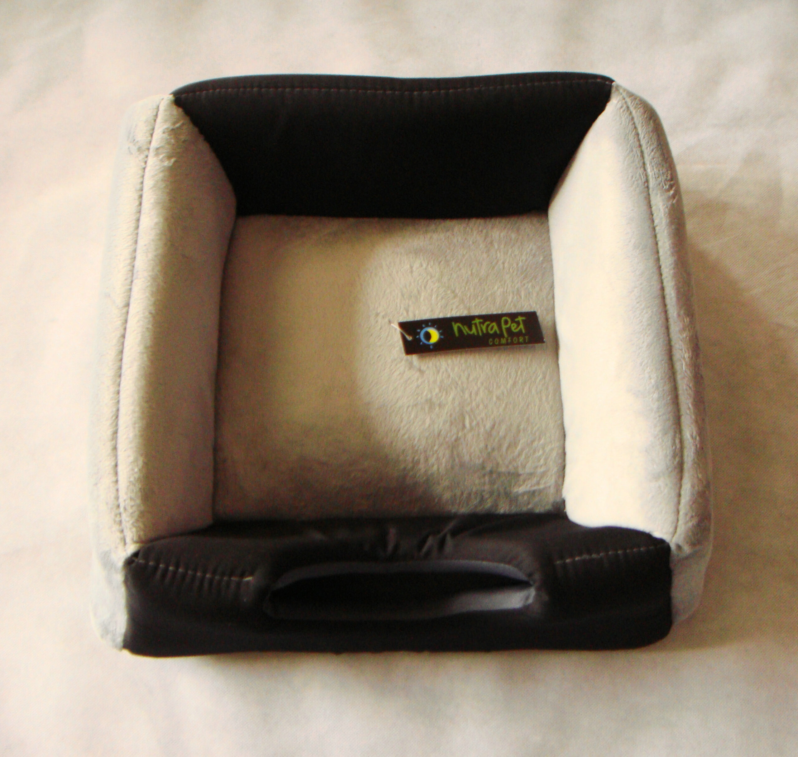 main-865.jpg Nutrapet Catnap Convertible Grey/Black 41*41*30Cms - Image 1