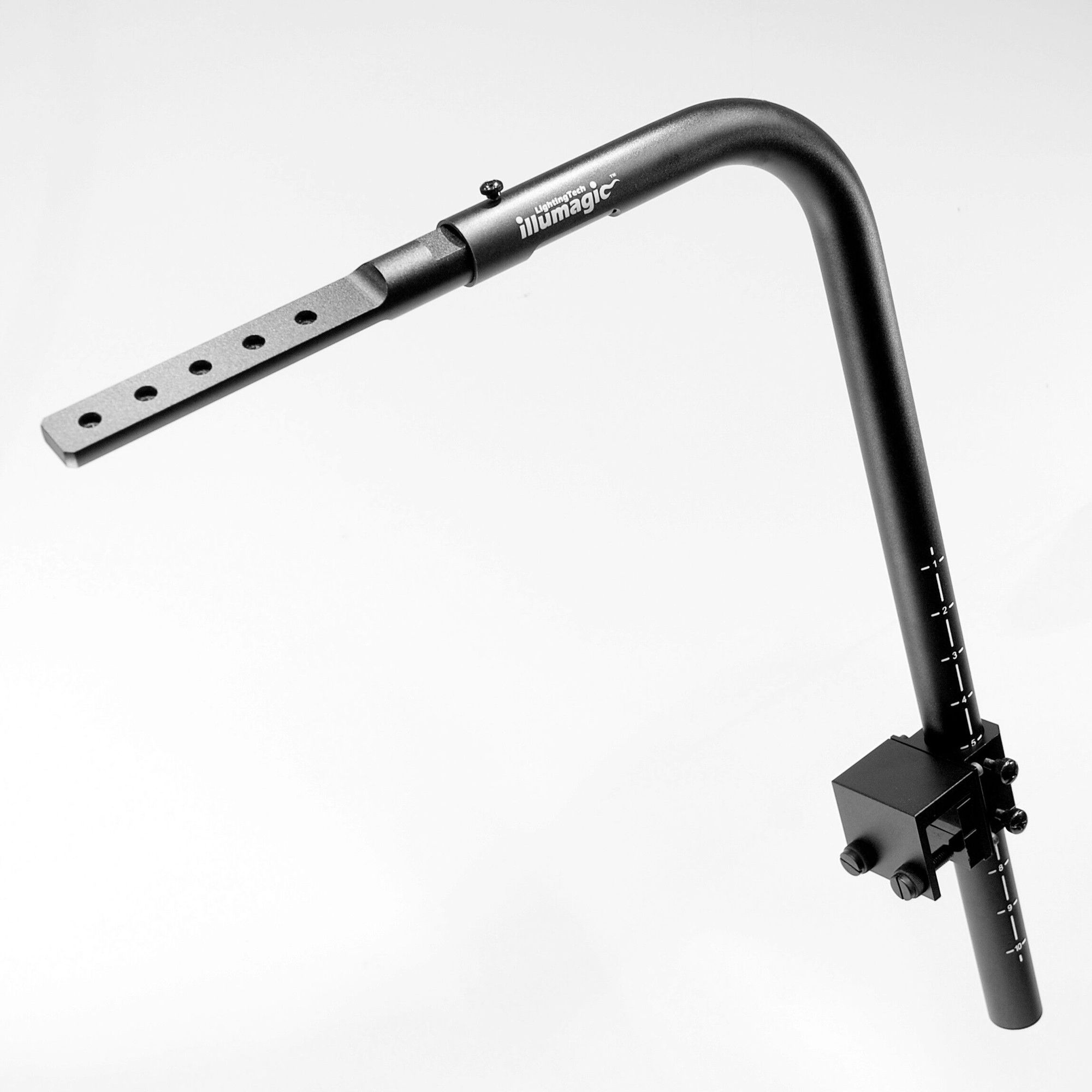 main-905.jpg ILLUMAGIC 24" Rear Mounting Arm - Image 1
